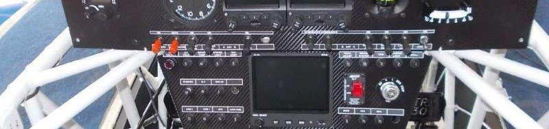 Extra 330LT Panel